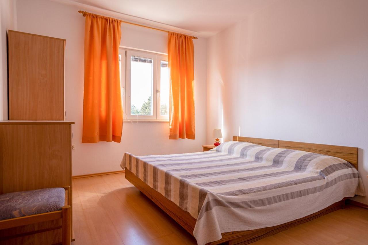Apartments Valentin Privlaka  Exterior photo